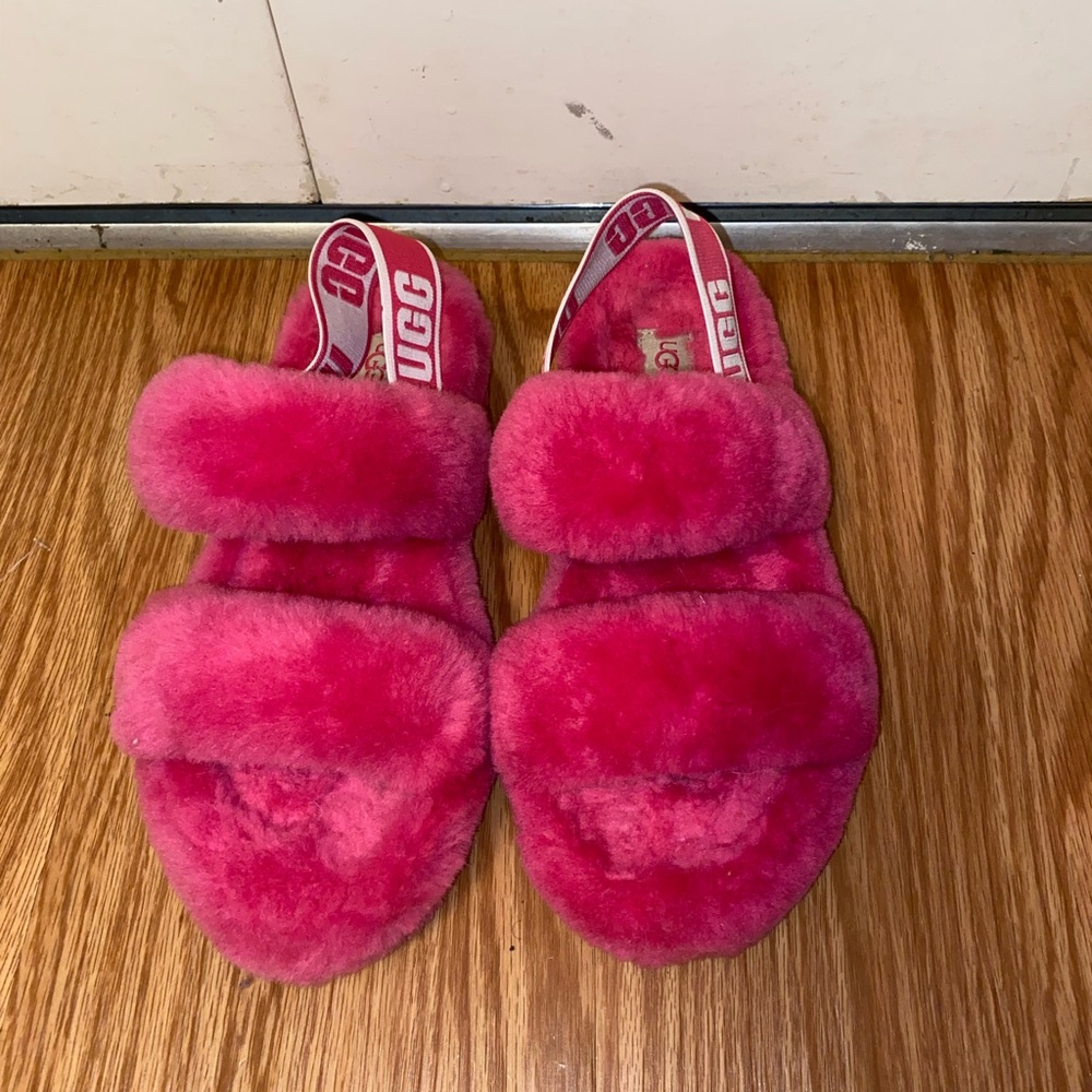 UGG Fuchsia Fluffy Slippers w7